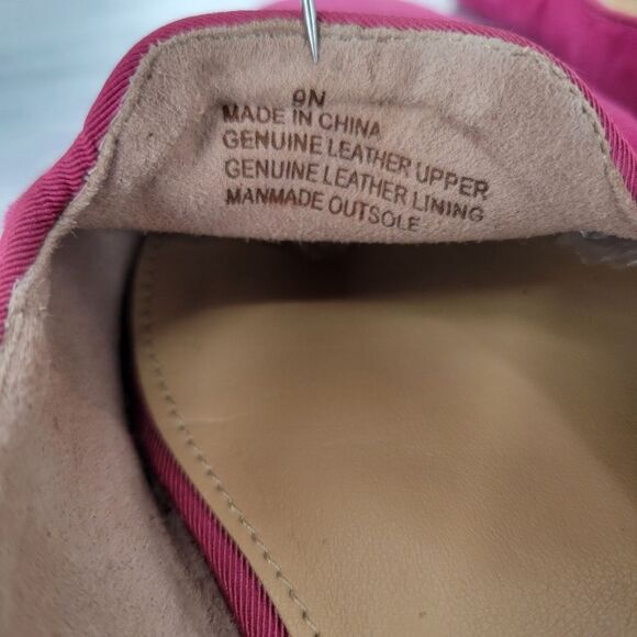 Talbots Ryan Raspberry Novelty Pink Suede Flats with Gold Sequin Heart Detail - Picture 12 of 12
